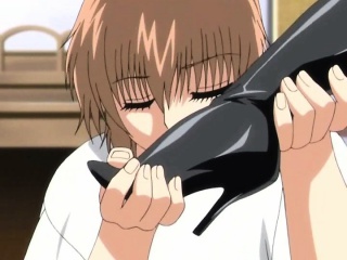 Hentai in latex pleasuring hard dick